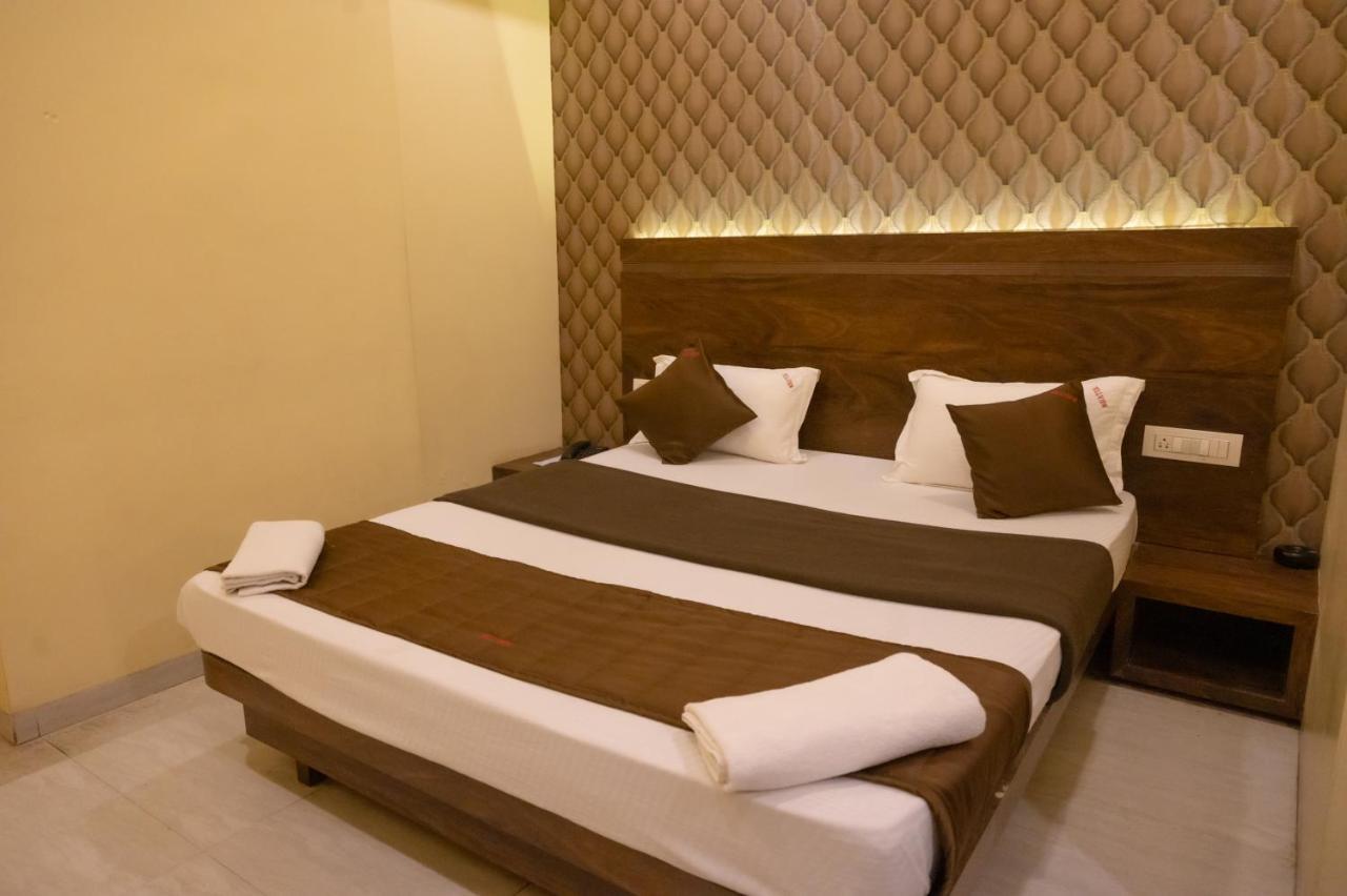 Vijaya Hill View Residency Navi Mumbai Exterior foto