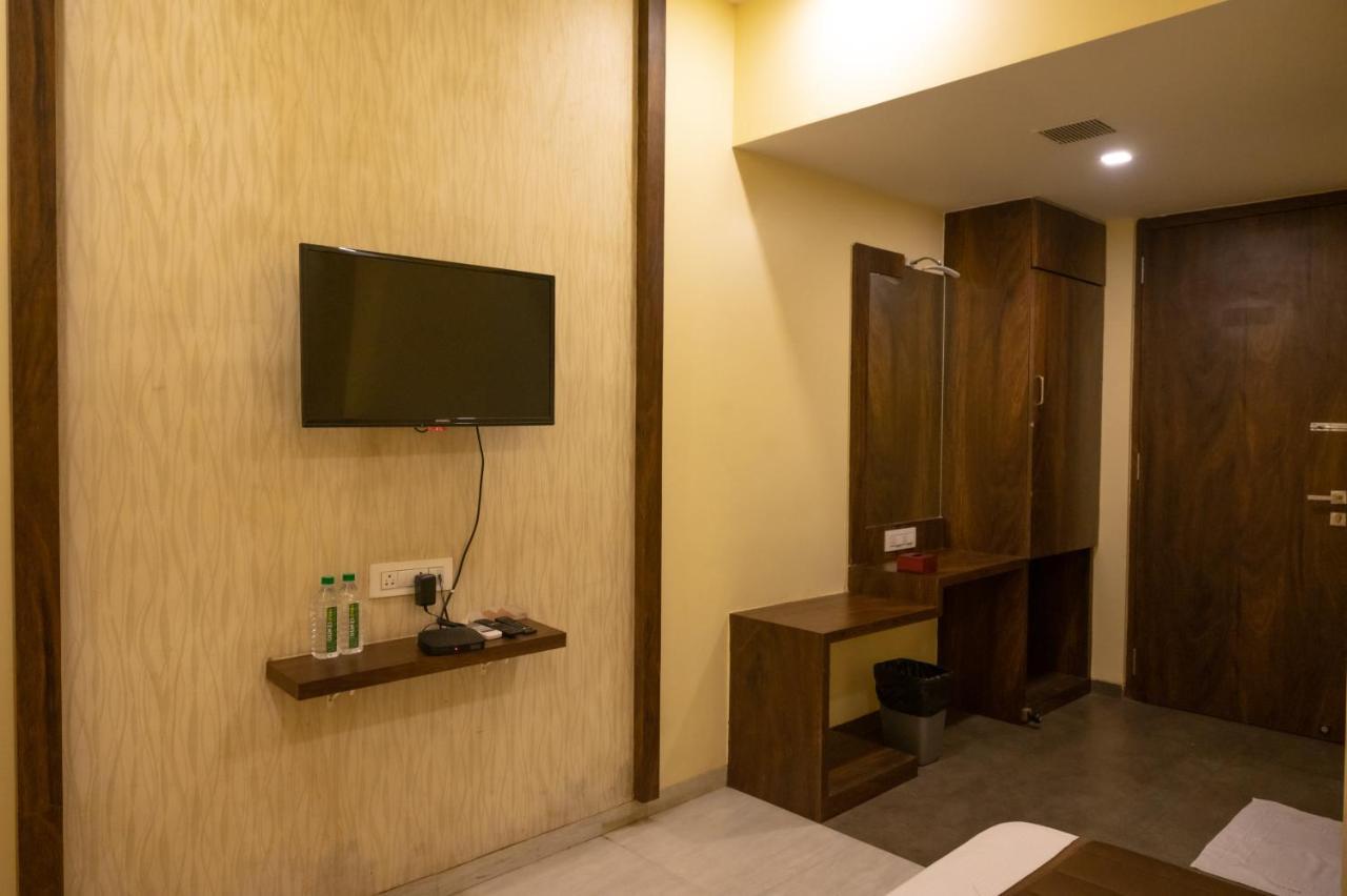 Vijaya Hill View Residency Navi Mumbai Exterior foto